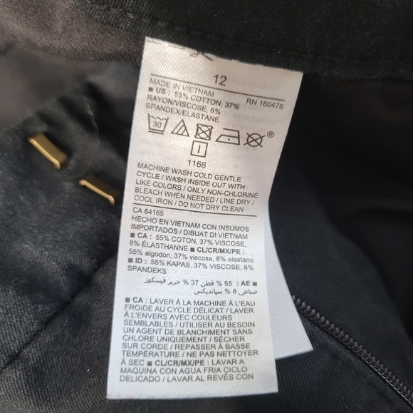 Old Navy Pixie Highrise Black Pants With Secret Slim Pockets. Size 12. Cotton - Picture 6 of 8